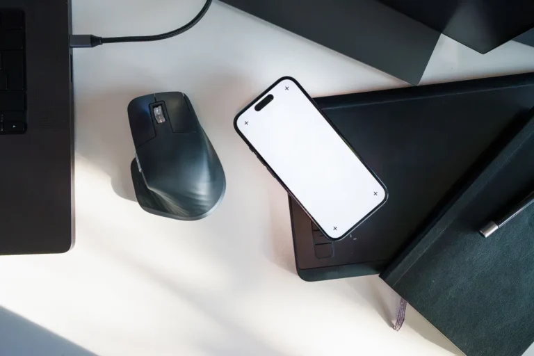 Galaxy S21 inside mouse