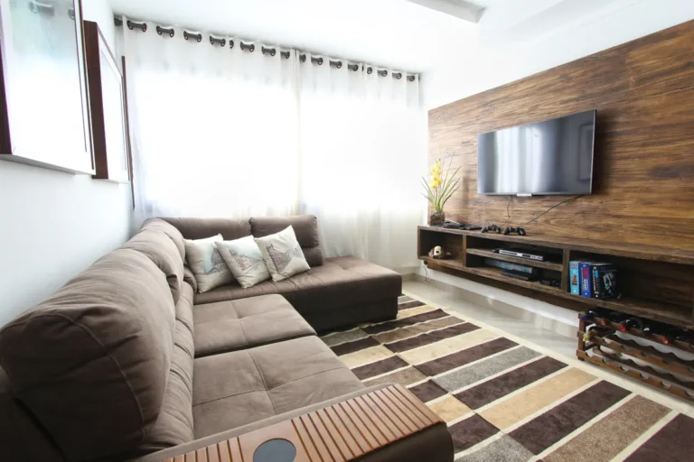 Build Your Own Linux TV Set-Top Box and Ditch Android’s Bloat Linux TV set-top box