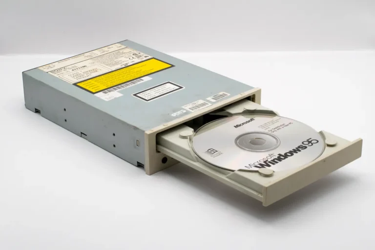 NES Optical Data Storage Mod Uses RP2350B to Stream ROMs from CD NES optical data storage