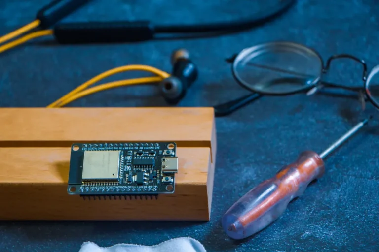 Tiny386 RP2350 Emulator Brings a 32-Bit PC to Your Development Board tiny386 RP2350 emulator